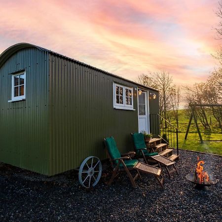 Вилла The Pleasant Hut At Mountpleasant Farm Улверстон Экстерьер фото