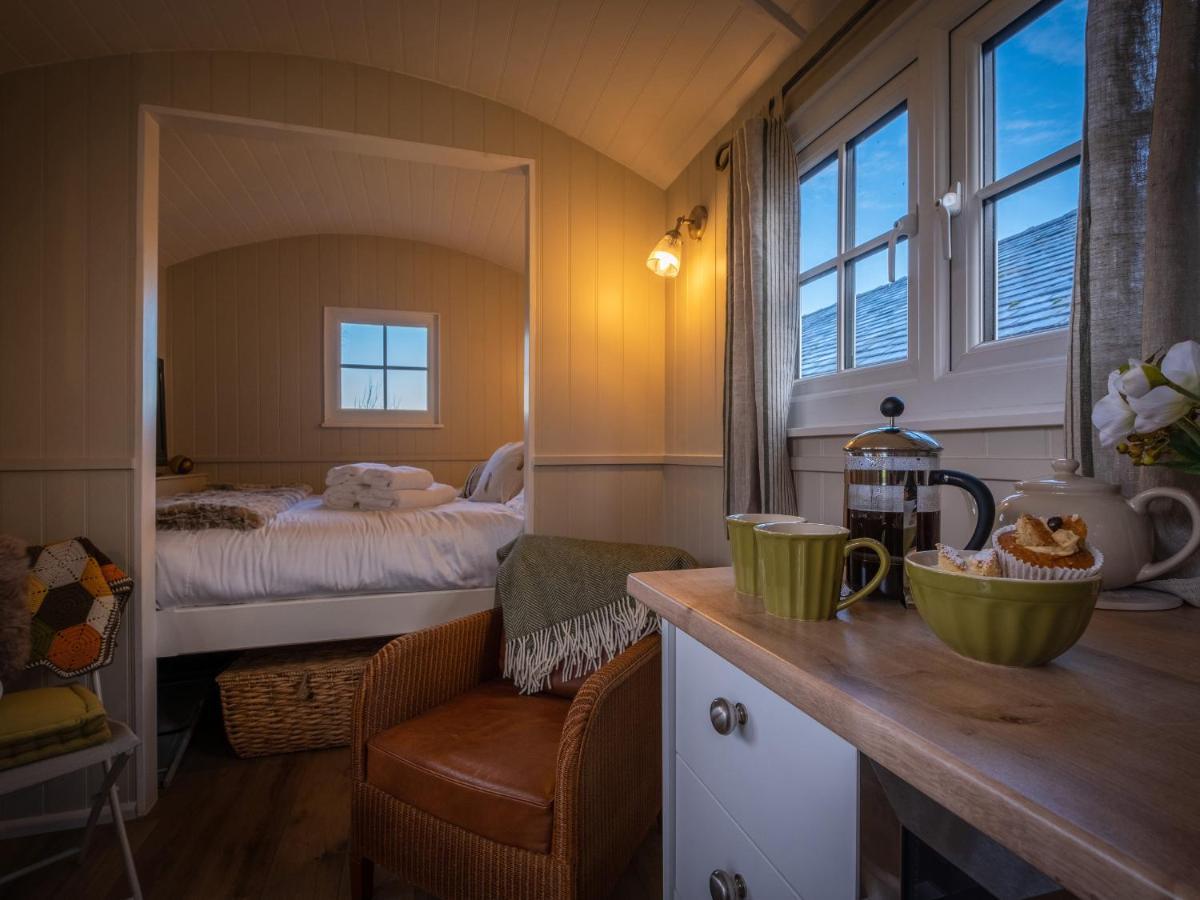 Вилла The Pleasant Hut At Mountpleasant Farm Улверстон Экстерьер фото