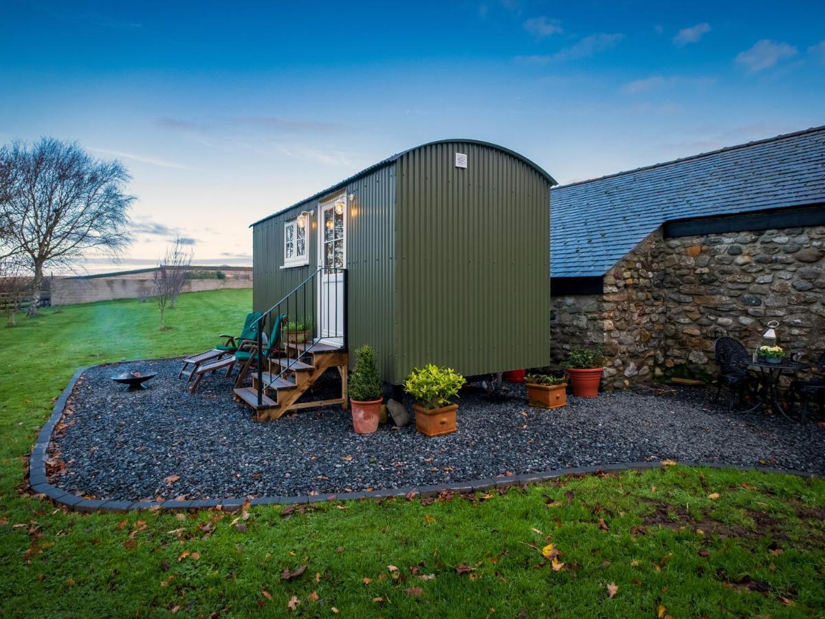 Вилла The Pleasant Hut At Mountpleasant Farm Улверстон Экстерьер фото