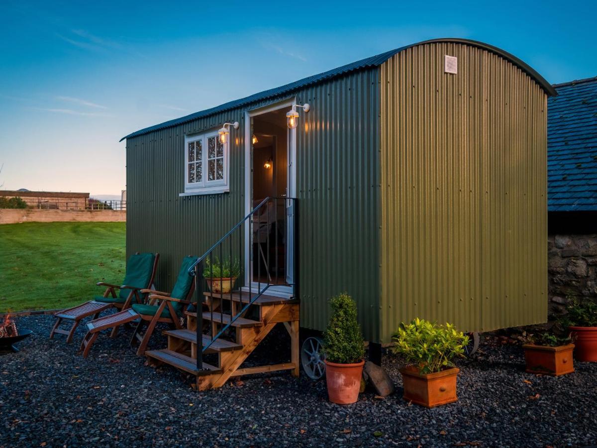Вилла The Pleasant Hut At Mountpleasant Farm Улверстон Экстерьер фото