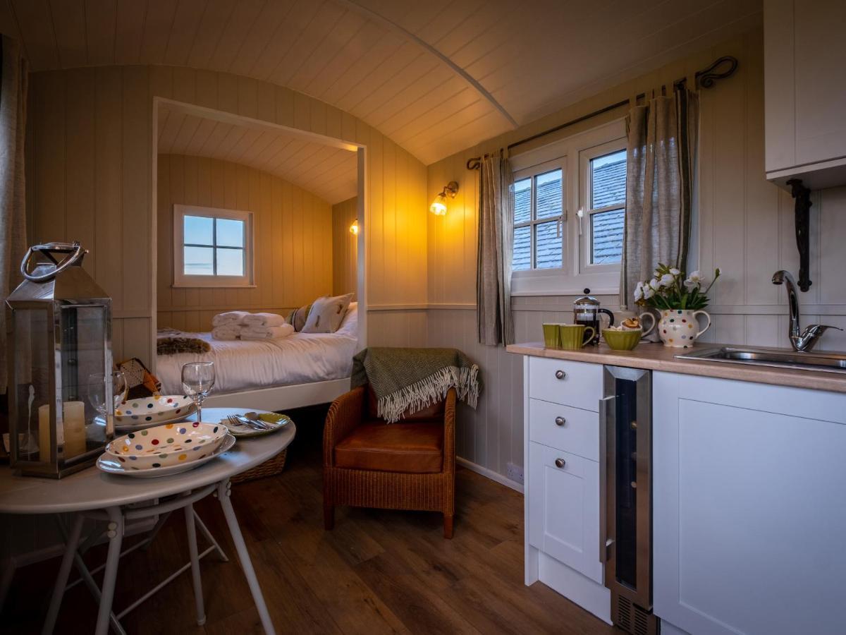 Вилла The Pleasant Hut At Mountpleasant Farm Улверстон Экстерьер фото